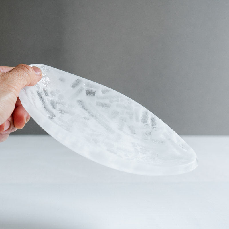 饗庭三七子 淡雪 oval plate A