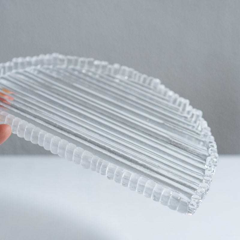 饗庭三七子 tray 半月 B