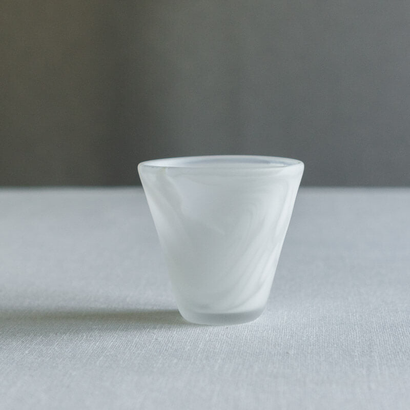 饗庭三七子 matte cup white