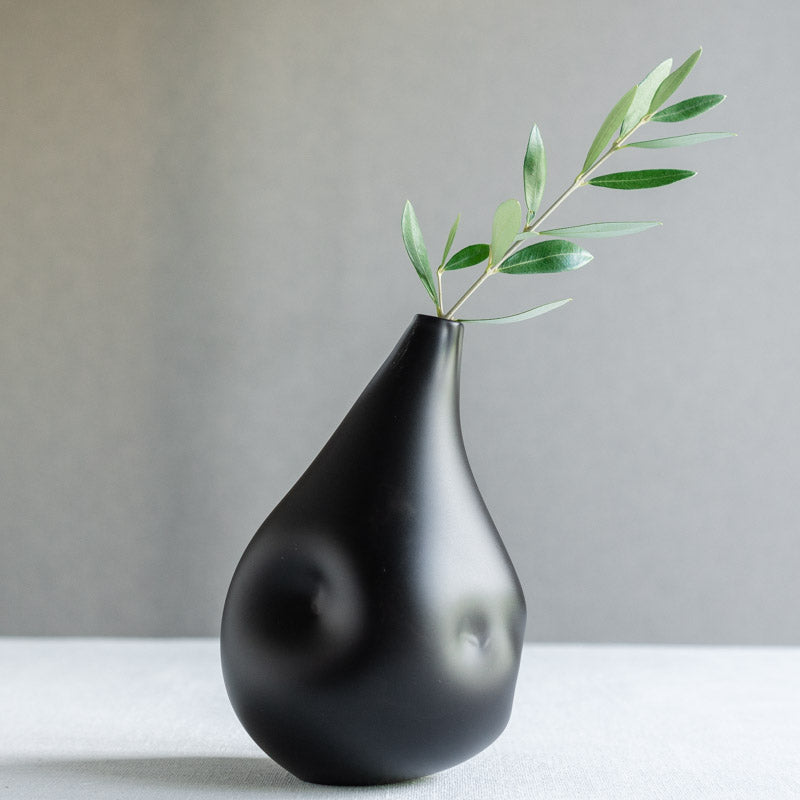 饗庭三七子 flower vase black C