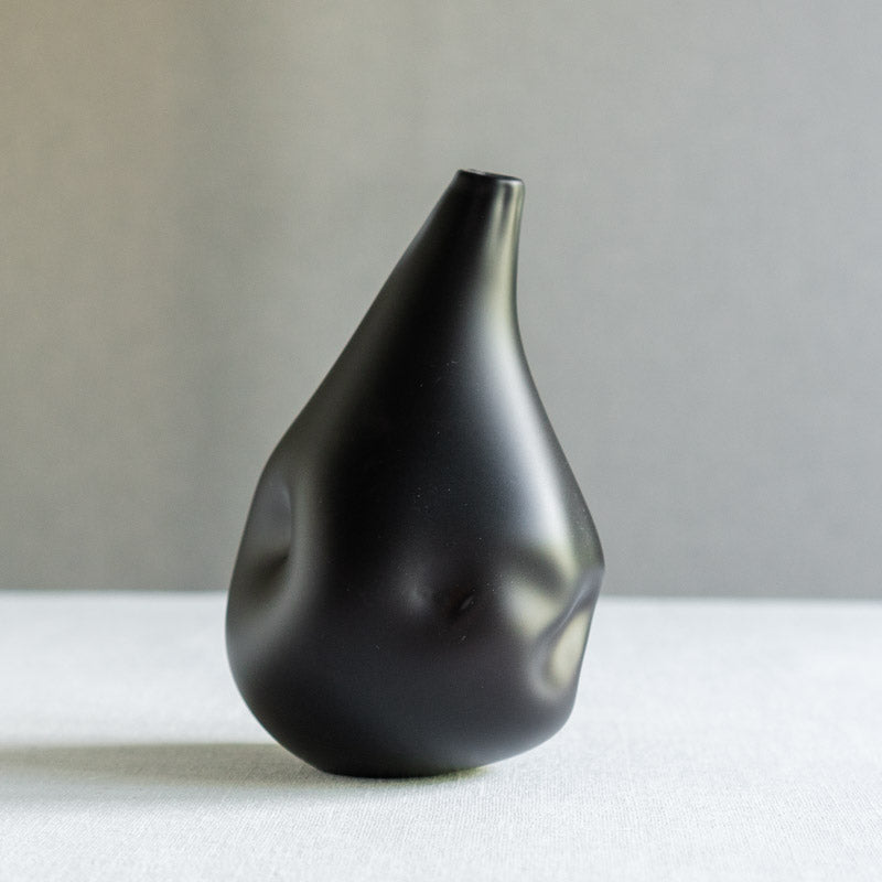 饗庭三七子 flower vase black C