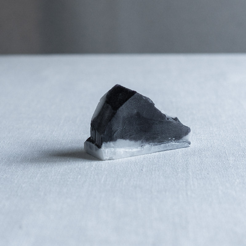 饗庭三七子 objet A