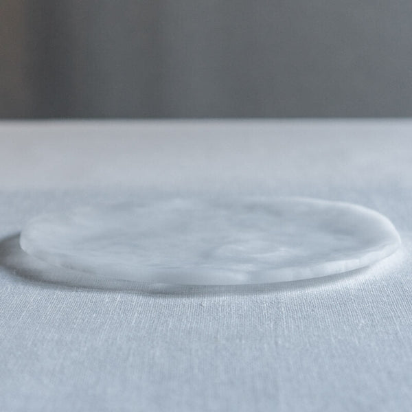 饗庭三七子 matte plate white