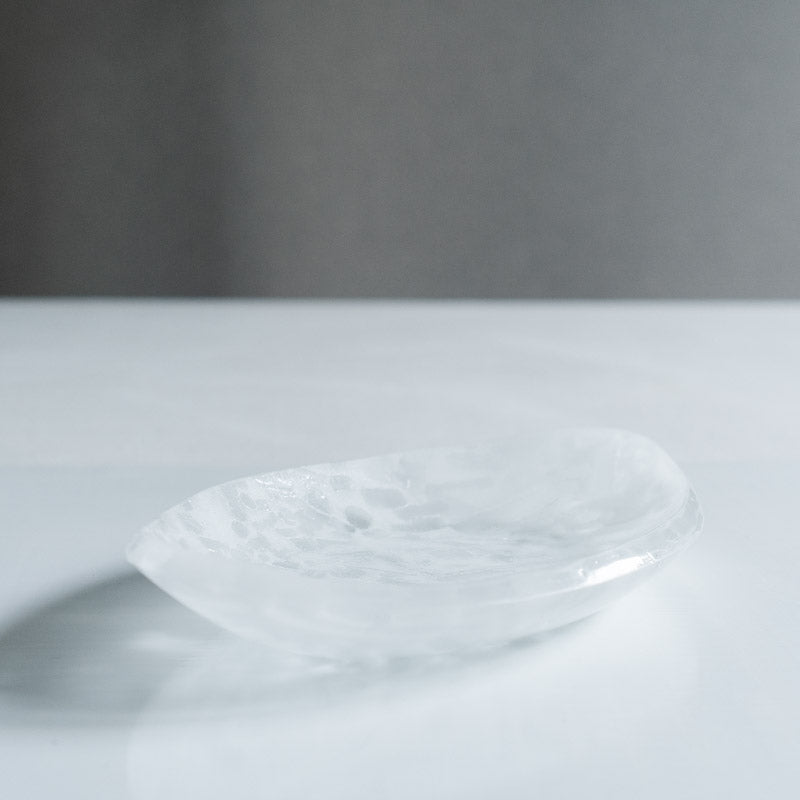 饗庭三七子 淡雪 oval plate A