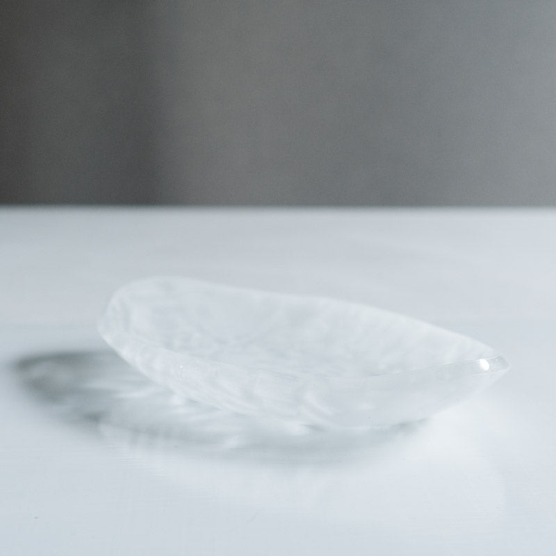 饗庭三七子 淡雪 oval plate A