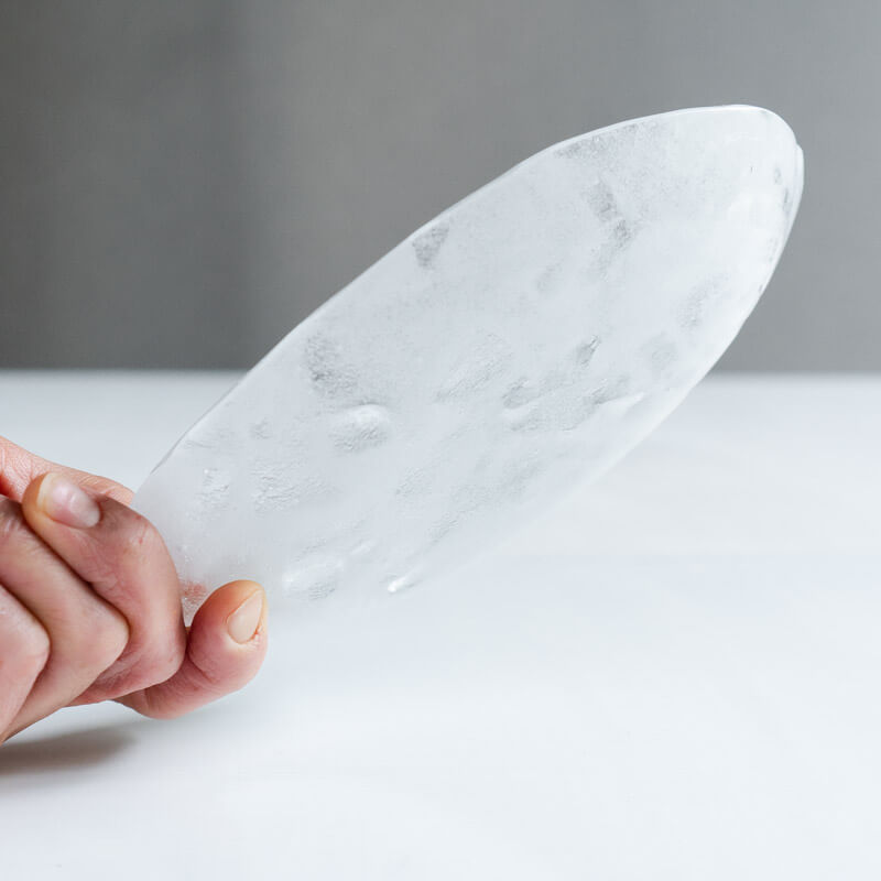饗庭三七子 淡雪 oval plate C