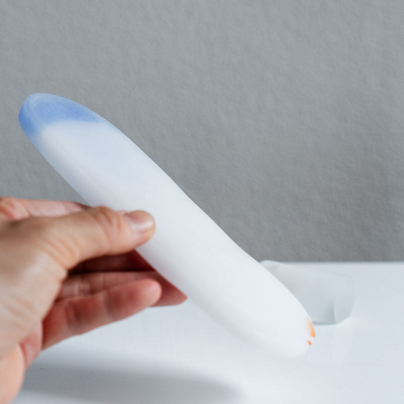 饗庭三七子 incense stand 晴れの日