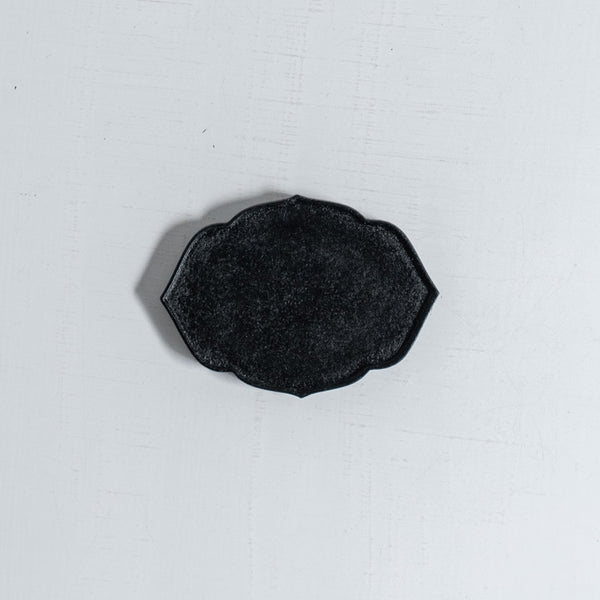 蝶野秀紀 輪花皿 葉 黒 小