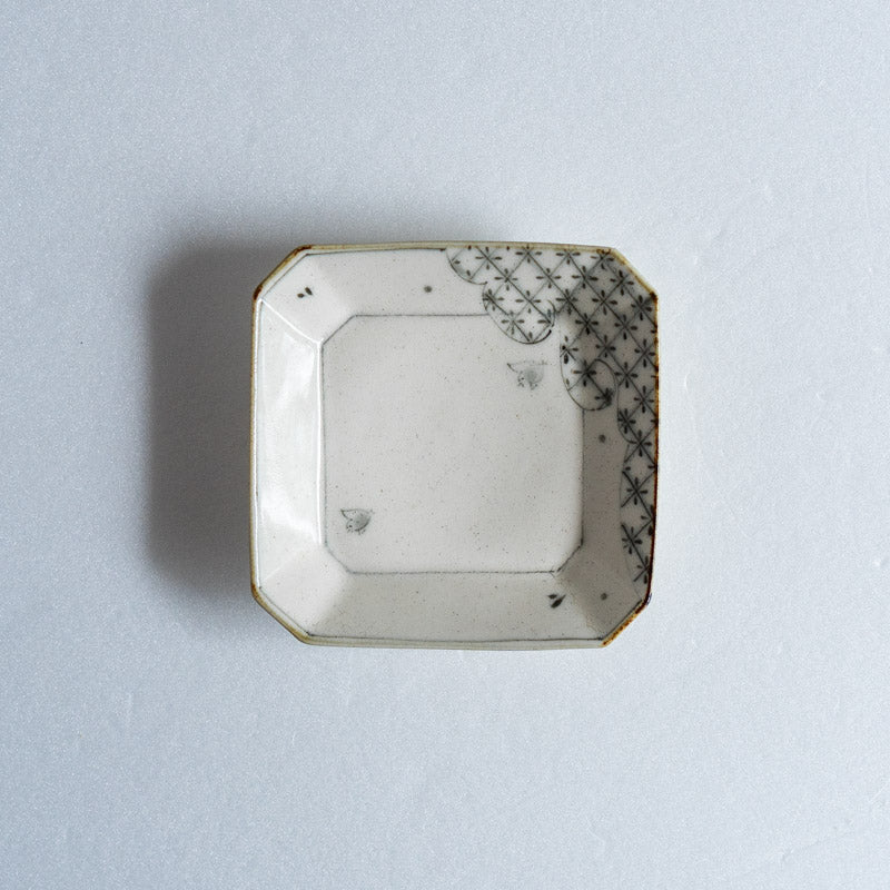 Fukuda Eiichi Annamese Style Small Square Plate (Cloud and Plover Pattern)