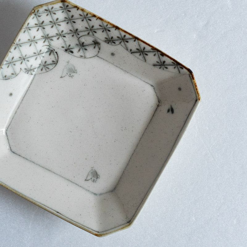 Fukuda Eiichi Annamese Style Small Square Plate (Cloud and Plover Pattern)