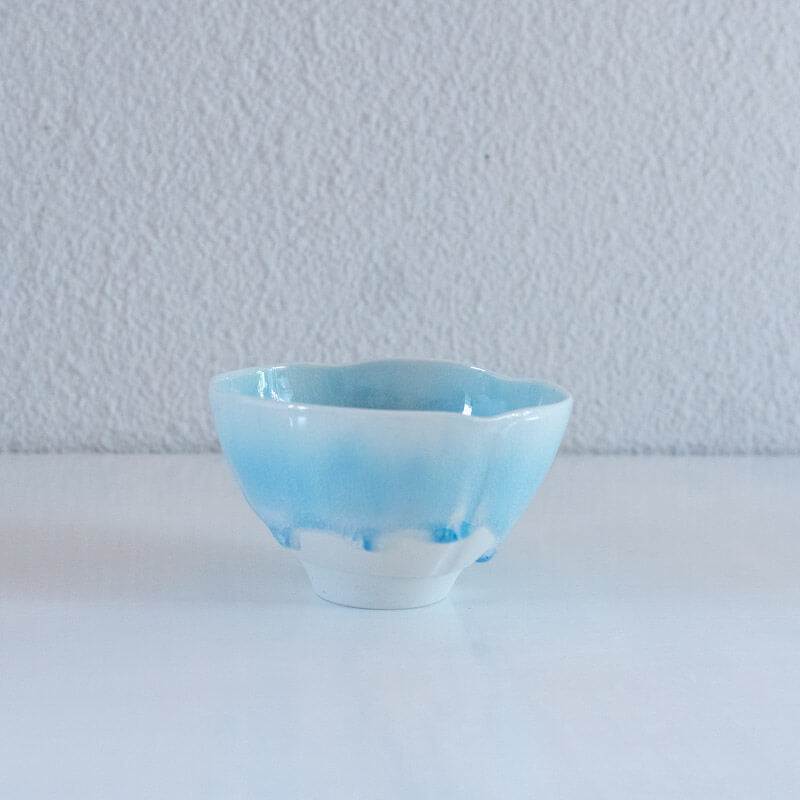藤内紗恵子 花楕円 カップ 青