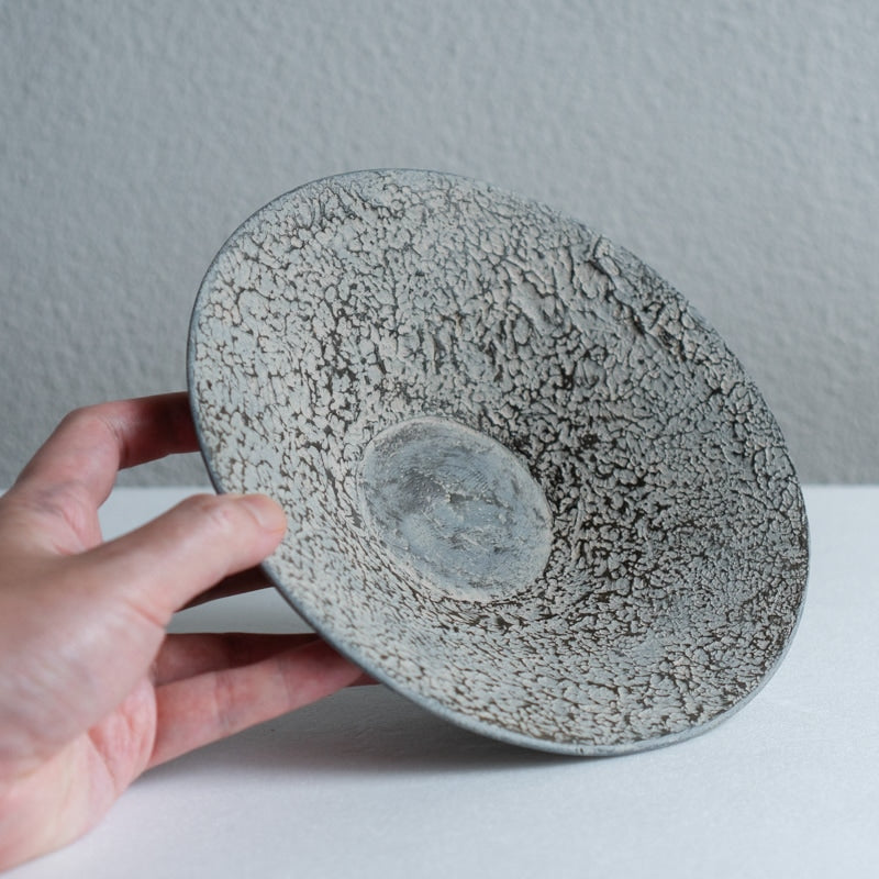 FUNAKI Tomohito flat rim plate 24cm rust lacquer B
