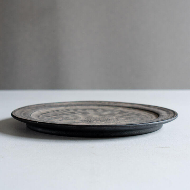 Haga Minoru Black and Silver Rimmed Plate 25cm