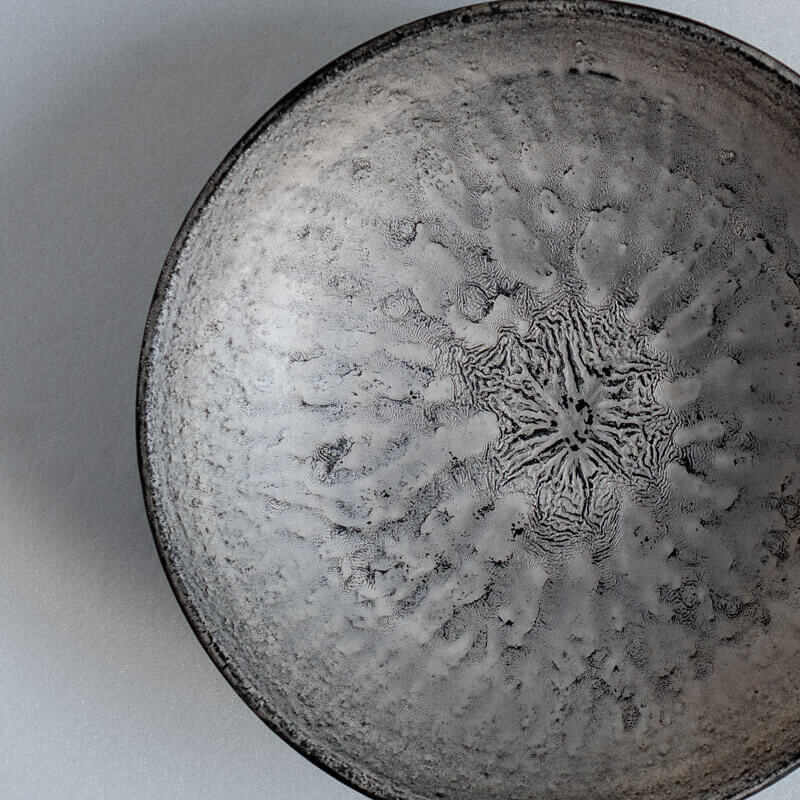芳賀稔 黒銀 鉢 19cm