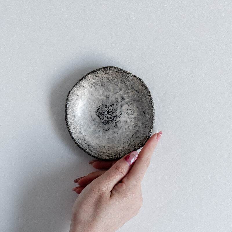 Haga Minoru Black and Silver Plate 10cm
