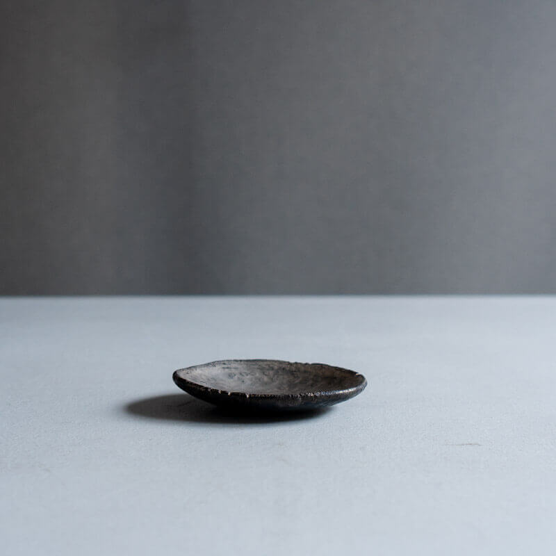 Haga Minoru Black and Silver Plate 10cm