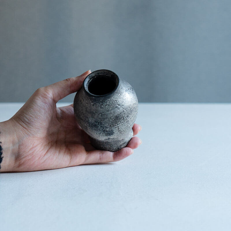Haga Minoru: Buried Fired Silver Small Jar B