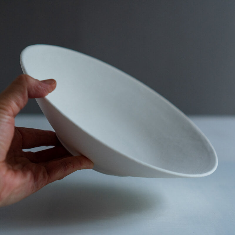 Daisuke Murai shallow bowl, 7 sun, white slip