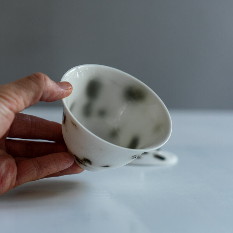 Murai Daisuke Covered Teacup, Celadon Glaze with Copper Decoration