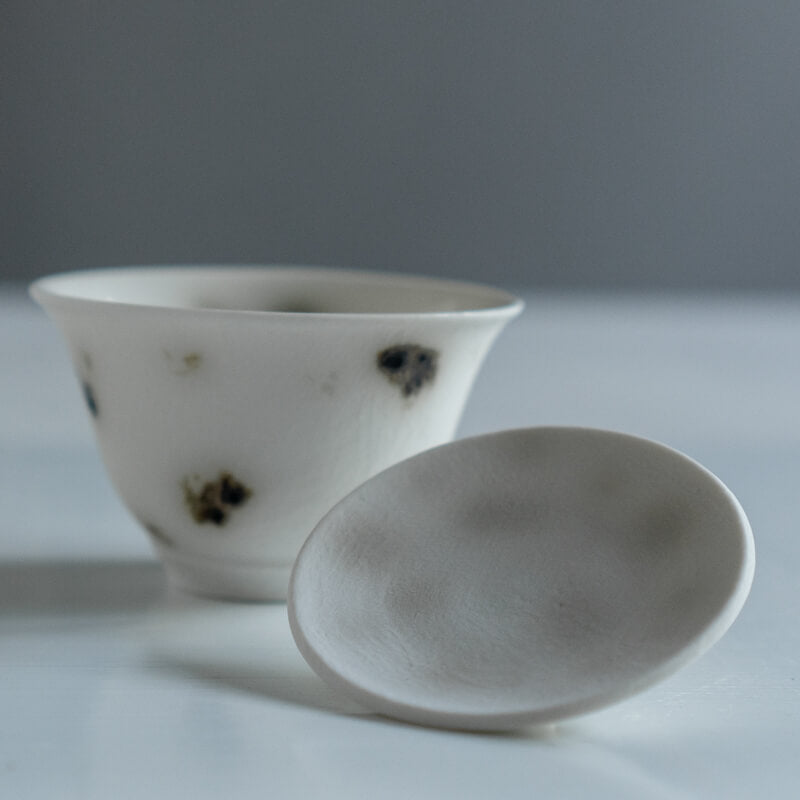 Murai Daisuke Covered Teacup, Celadon Glaze with Copper Decoration