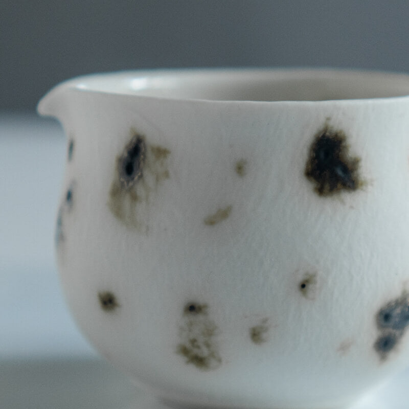Daisuke Murai Katakuchi (Chakai) Medium, White Porcelain Copper Glaze B