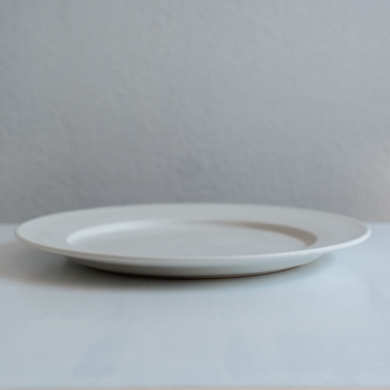 Minamie, Satoko 8" Rim Plate, White