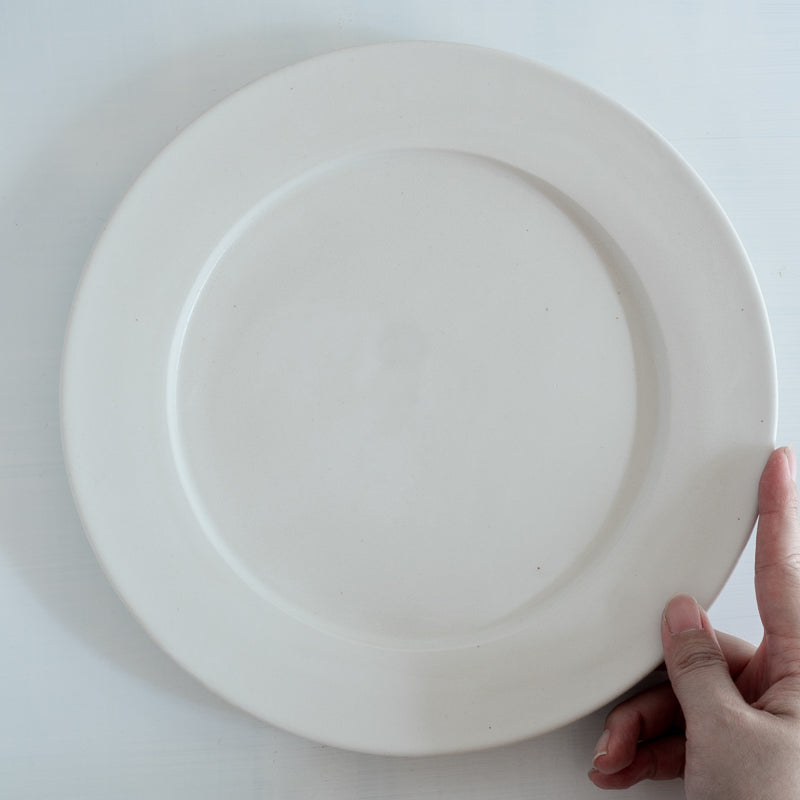 Minamie, Satoko 8" Rim Plate, White