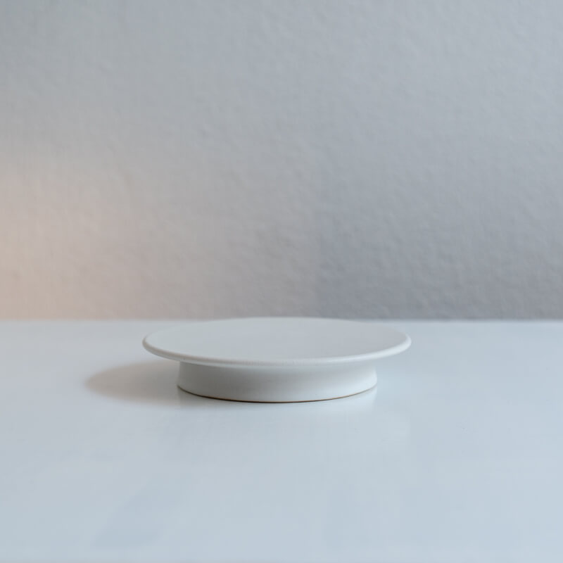 Minamie Satoko 4 sun Tall-footed Plate, White