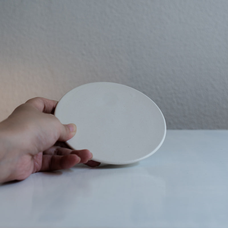 Minamie Satoko 4 sun Tall-footed Plate, White