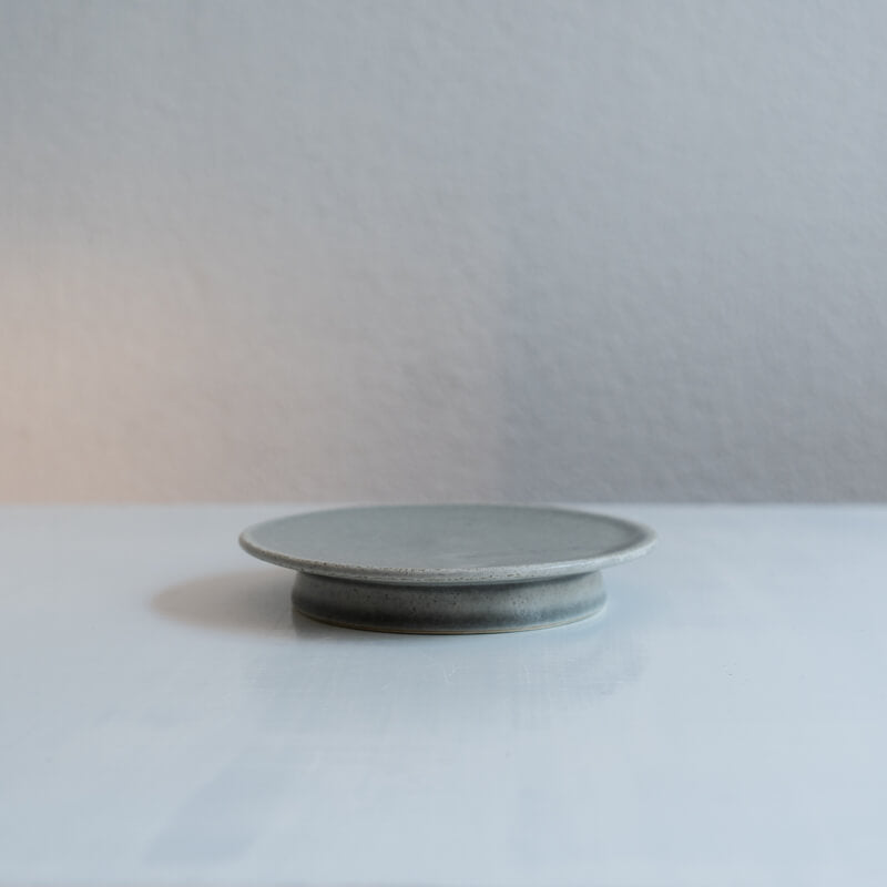 Minamie Satoko 4-inch Footed Plate, Gray