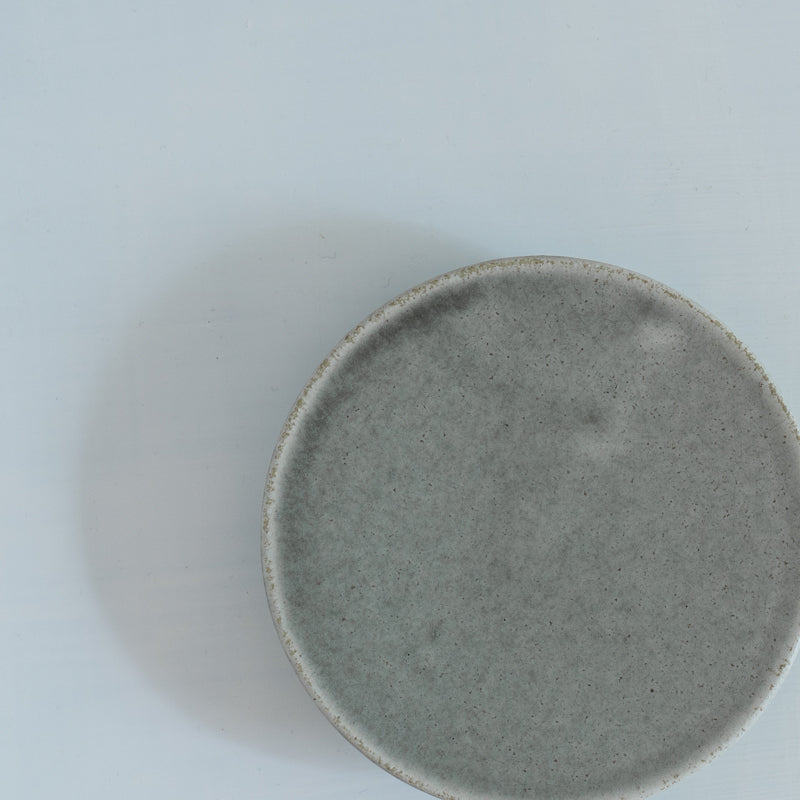 Minamie Satoko 4-inch Footed Plate, Gray