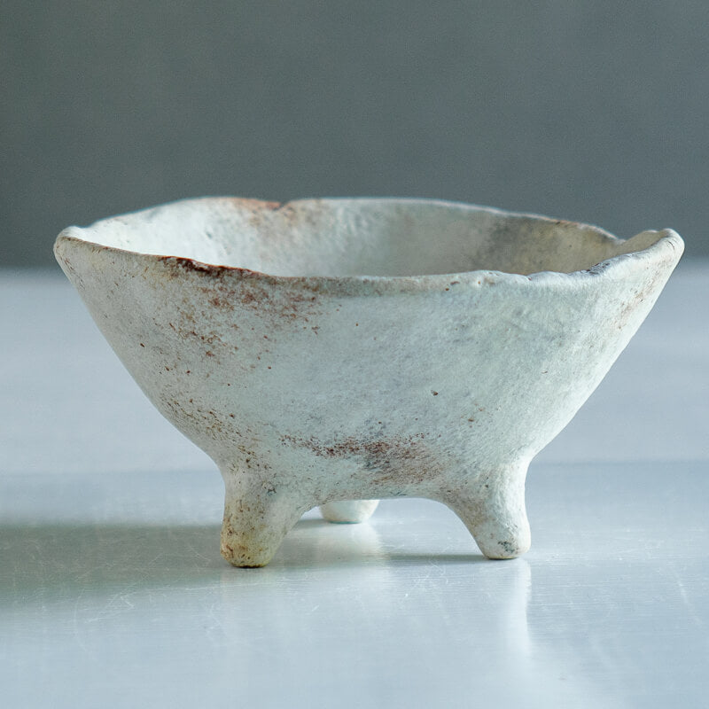 南江里子 手びねり 三つ足小鉢 F