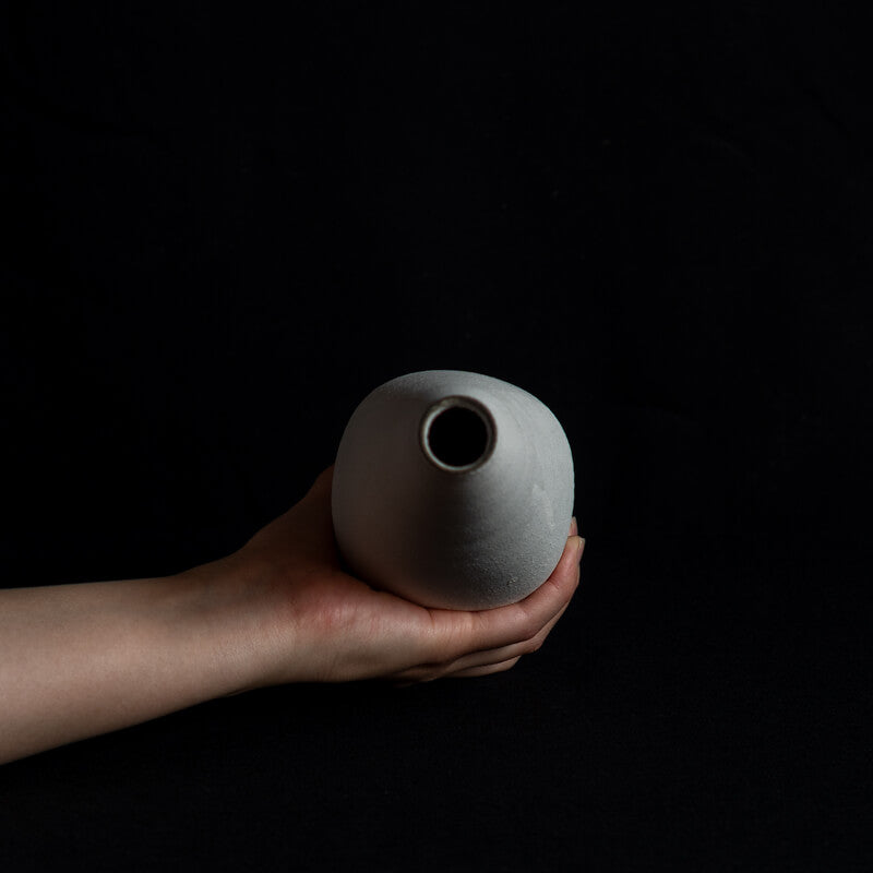 Noguchi, Etsushi White Porcelain Square Bottle