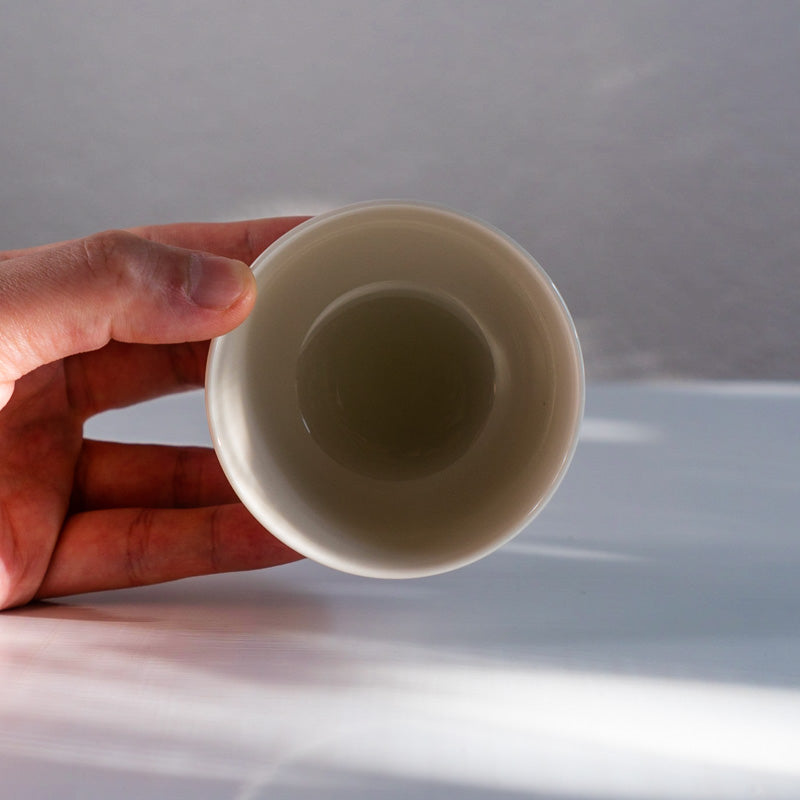 Yosuke Nagakusa Pale Color Porcelain Yunomi (Teacup) Small, Yellow-Green