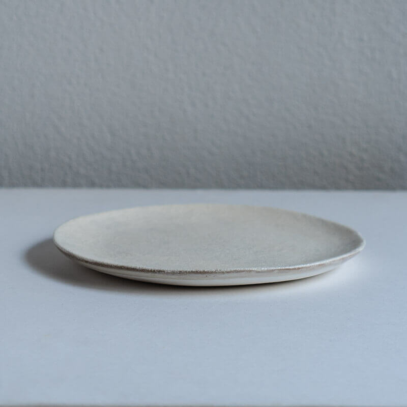 Mutsumi Ohashi 19cm ash glaze round plate