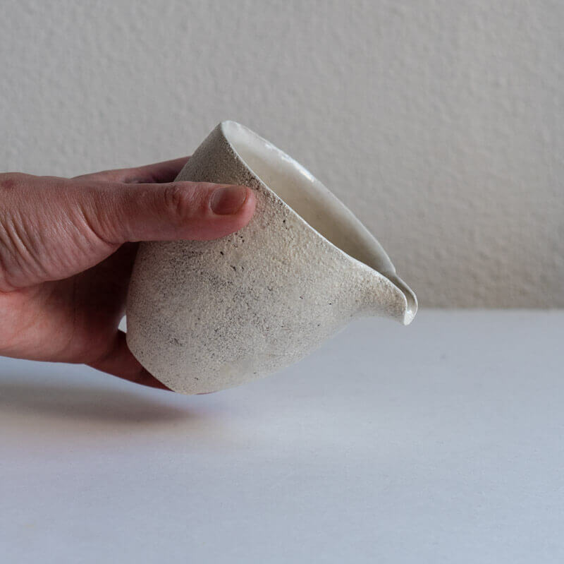 Mutsumi Ohashi Ash Glaze Katakuchi Round Vertical