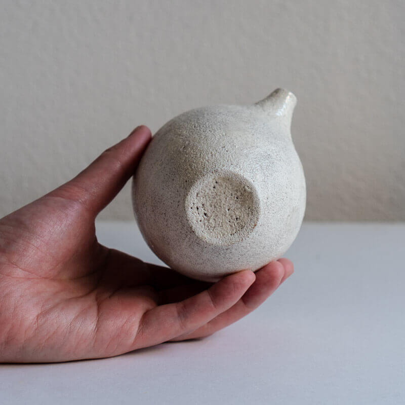 Mutsumi Ohashi Ash Glaze Katakuchi Round Vertical