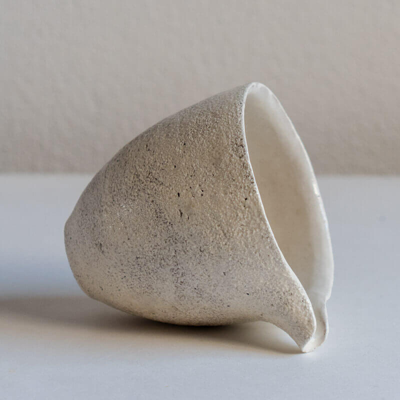 Mutsumi Ohashi Ash Glaze Katakuchi Round Vertical