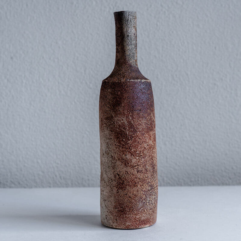 Mutsumi Ohashi Bizen-style with white slip vase A