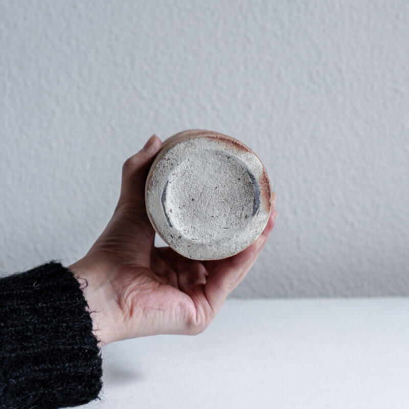 Mutsumi Ohashi Bizen-style with white slip vase A