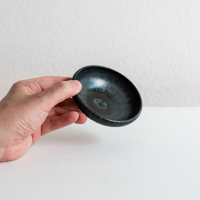 Akira Tsuzuki Bean Plate